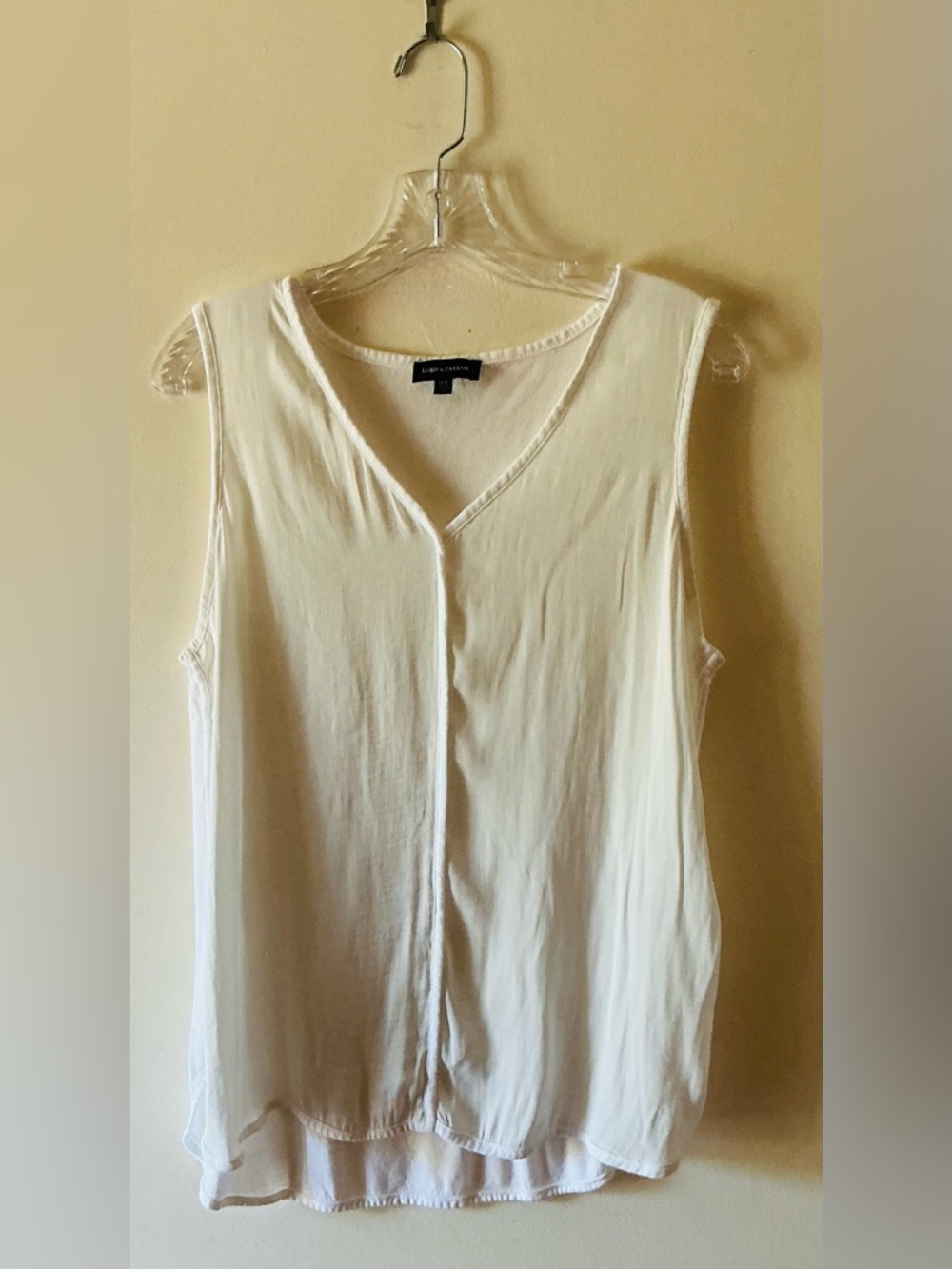 Lord & Taylor Cream V-Neck Sleeveless Tank Top